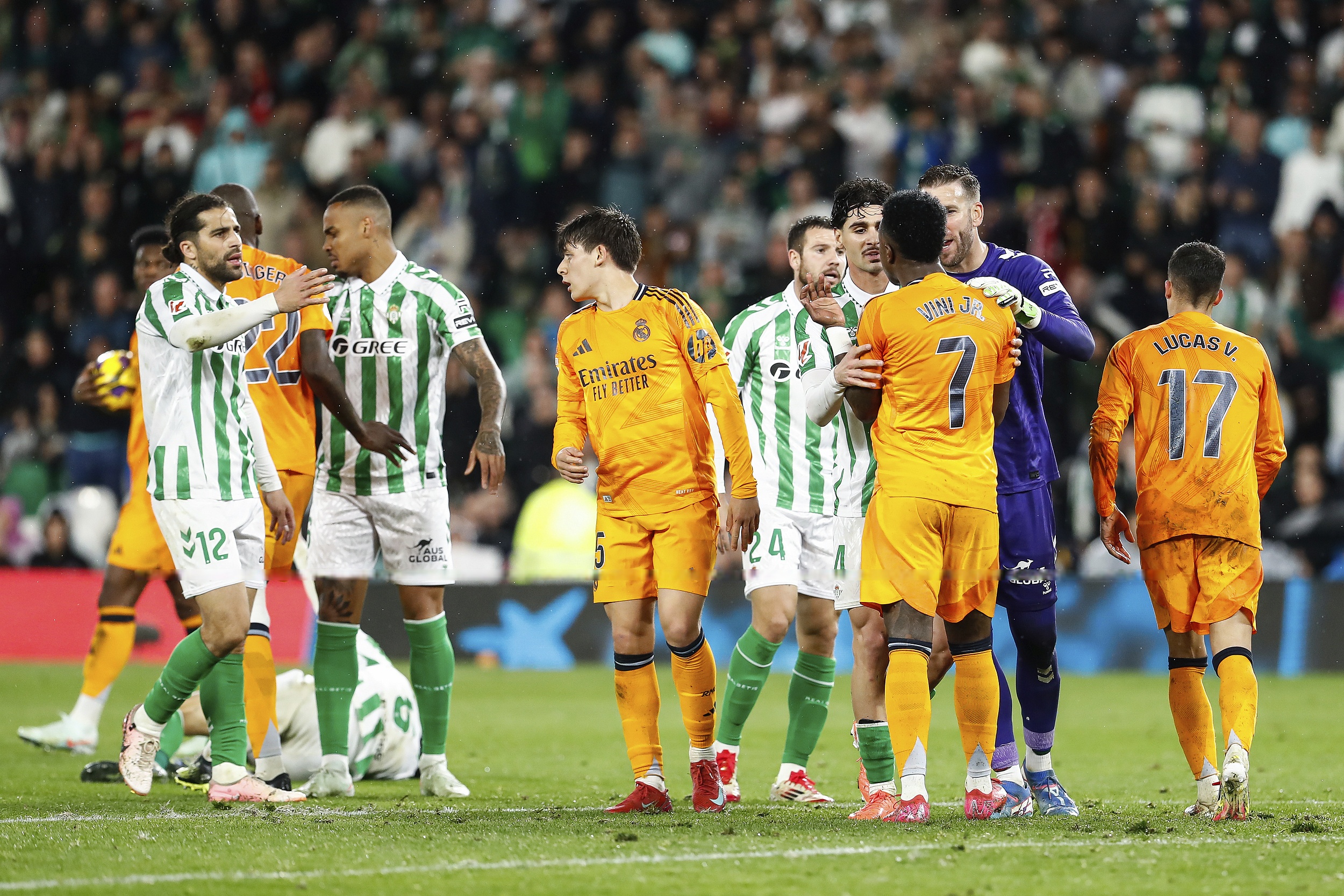 AG体育官方网站-贝蒂斯新援发挥出色，球队备受瞩目的简单介绍