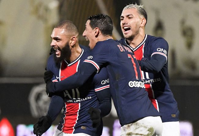 AG体育官网-包含昂热取得险胜，继续保持稳定表现的词条